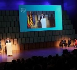 Don Felipe durante su intervención en presencia de los Premiados